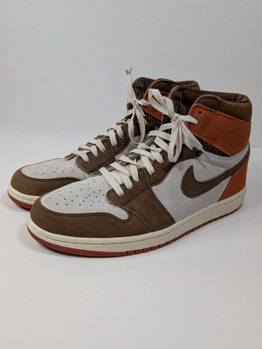 Like new Air Jordan 1 High OG "Dusted Clay" sneakers - Men Size 10.5